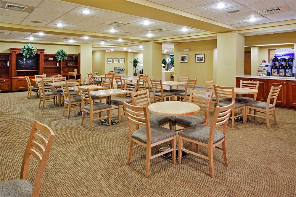 Holiday Inn Express Myrtle Beach-Broadway At The Beach By Ihg Restaurant photo